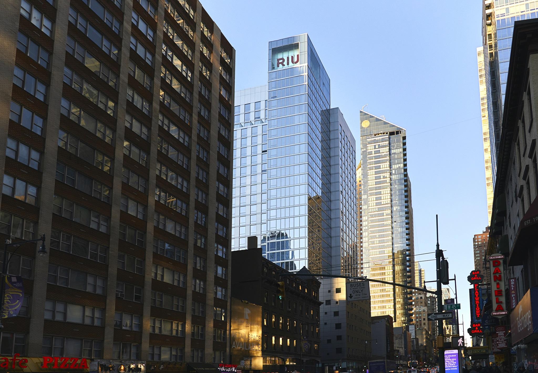 Hotel Riu Plaza New York Times Square Esterno foto